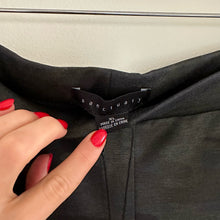 Load image into Gallery viewer, Sanctuary Carnaby Kick Crop Semi High Rise Legging in Full Moon Camo XL
