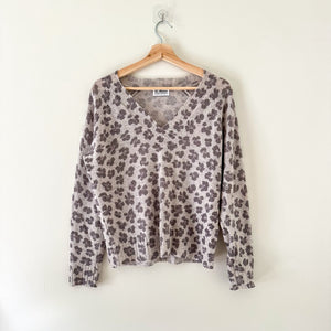 27 Miles Malibu Cashmere Leopard Print V-Neck Knit Pullover Sweater Gray S