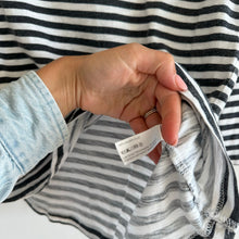 Load image into Gallery viewer, ALLUDE Striped 3/4 Sleeve T-Shirt Top Gray White M
