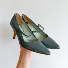 Load image into Gallery viewer, Boden Patent Leather Pointed-Toe Pump Kitten Heels Green 7
