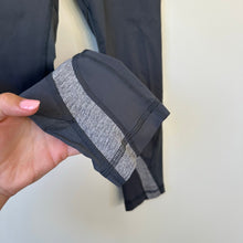 Load image into Gallery viewer, Lululemon Run Inspire Crop II Mid Rise Activewear Leggings Gray 4
