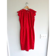 Load image into Gallery viewer, Rachel Zoe Suzette Floral Lace Cap Sleeve Mini Sheath Dress Red 4
