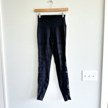Load image into Gallery viewer, Lululemon Wunder Under Pant (Hi-Rise) *Tech Mesh 28 4
