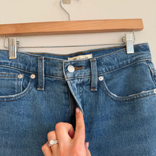 Load image into Gallery viewer, Madewell The Perfect Vintage Straight High Rise Jeans Medium Wash Blue 26
