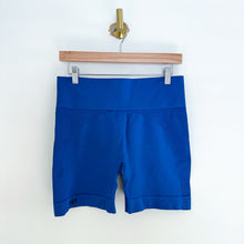 Load image into Gallery viewer, SET Sculptflex Pull On Lightweight High Rise Activewear Shorts Blue XL
