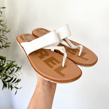 Load image into Gallery viewer, Sorel Ella II Easy Leather T-Strap Flip Flop Sandals White 9.5
