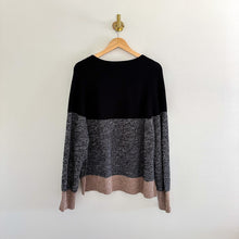 Load image into Gallery viewer, French Connection Lottie Colorblock V-Neck Pullover Sweater Black/Gray M
