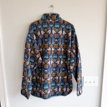 Load image into Gallery viewer, Patagonia Rare Lightweight Synchilla Snap-T Pullover Cedar Mesa Big; New Nav
