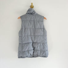 Load image into Gallery viewer, Old Navy Textured Frost-Free Zip Up Mock Neck Outdoor Puffer Vest Gray M
