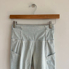 Load image into Gallery viewer, Lululemon Fast and Free Short 10" City Grit White Blue Fog 4
