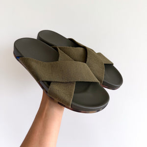 Rothy's Weekend Slide Crossing Strap Round Toe Flat Sandals Olive Green 9 NEW