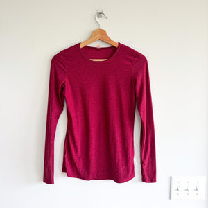 Beyond the Bump by Beyond Yoga Crew Neck Long Sleeve T-Shirt Red M