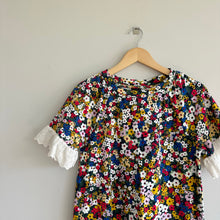 Load image into Gallery viewer, Ann Taylor Floral Eyelet Cuff Shift Dress S
