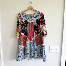 Load image into Gallery viewer, Anthropologie Vanessa Virginia Inez Patchwork Crochet Mini Dress Blue Red 0
