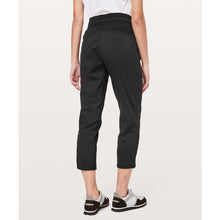 Load image into Gallery viewer, Lululemon Dance Studio Crop *25" Black 6
