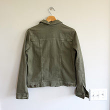 Load image into Gallery viewer, AG Adriano Goldschmied Robyn Button Up Fitted Stretch Denim Jacket Olive M NWT
