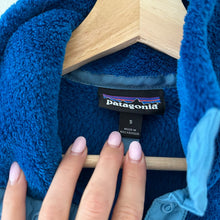 Load image into Gallery viewer, Patagonia Re-Tool Snap-T Fleece Pullover Jacket Blue S
