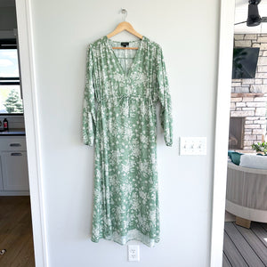 SUMMERSALT The Cinched Waist Caftan Dress Vintage Floral in Ivy S