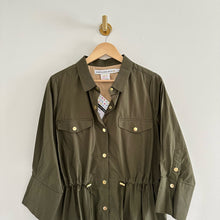Load image into Gallery viewer, Gretchen Scott Snappy 3/4 Sleeve Collared Shirt Dress Olive Green L
