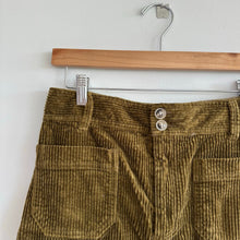 Load image into Gallery viewer, Madewell Corduroy A-Line Mini Skirt Asparagus 6
