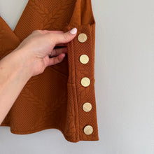Load image into Gallery viewer, Anthropologie Maeve Pecan Textured Jacquard Button Side Cropped Tank Top Brown L
