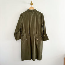 Load image into Gallery viewer, Gretchen Scott Snappy 3/4 Sleeve Collared Shirt Dress Olive Green L
