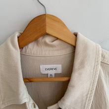 Load image into Gallery viewer, Evereve Robbie Button Front Denim Collared Cropped Vest Cream XL
