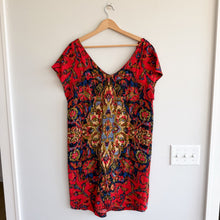 Load image into Gallery viewer, Anthropologie Maeve Printed V-Neck Mini Shift Dress Red L
