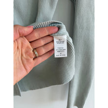 Load image into Gallery viewer, Le Lis Ribbed V-Neck Metallic Button Front Long Sleeve Cardigan Green S
