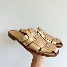 Load image into Gallery viewer, Sam Edelman Dina Fisherman Leather Slip On Mule Sandals Gold 7
