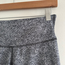 Load image into Gallery viewer, Lululemon Wunder Under Crop III in Rio Mist White Black $88
