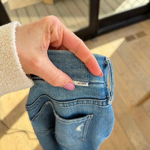 Load image into Gallery viewer, Mother The Looker Crop High Rise Ripped Denim Jeans Blue 26
