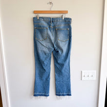 Load image into Gallery viewer, Anthropologie Pilcro Raw Hem High Rise Flared Jeans Blue 29
