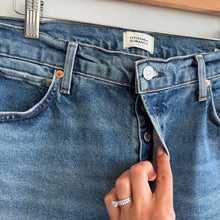 Load image into Gallery viewer, Citizens of Humanity Charlotte High Rise Denim Crop Jeans Blue 30
