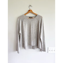 Load image into Gallery viewer, Archer Cashmere Crew Neck Long Sleeve Pullover Sweater Gray M
