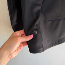 Load image into Gallery viewer, Lululemon Cross Chill RepelShell Running Activewear Jacket Black 10 NWT
