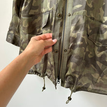 Load image into Gallery viewer, Cami NYC Quinn Silk Camouflage Print Zip Up Jacket Green L
