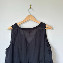 Load image into Gallery viewer, Tuckernuck Salty Paloma Cotton Split Neck Sleeveless Tiered Peplum Top Black L
