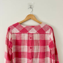Load image into Gallery viewer, Cloth &amp; Stone Gingham Plaid Print Button Back Long Sleeve Blouse Pink XS

