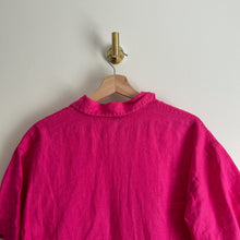 Load image into Gallery viewer, Rails Mackinley Linen Short Sleeve Button Up Shirt Raspberry Pink S
