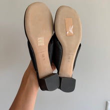 Load image into Gallery viewer, Staud Dahlia Leather Low Heel Thong Sandals Black 9 NEW
