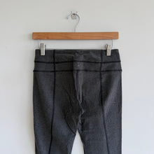 Load image into Gallery viewer, Lululemon Skinny Groove Pant II 33" Heathered Black 6
