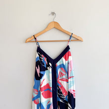 Load image into Gallery viewer, Gibson Leafy Print Sleeveless Pullover Maxi Dress Blue/Pink Petite Small
