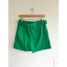 Load image into Gallery viewer, Verdusa Belted Pleated Front High Rise Casual Shorts Green L NWT
