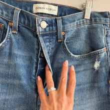Load image into Gallery viewer, Denim Forum The Yoko High Rise Slim Button Fly Raw Hem Skinny Jeans Blue 30
