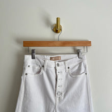 Load image into Gallery viewer, 7 For All Mankind Luxe Vintage High Waist Crop Straight Jeans White 26
