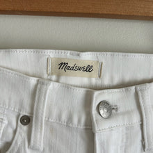 Load image into Gallery viewer, Madewell 9&quot; High-Rise Skinny Jeans in Pure White 26

