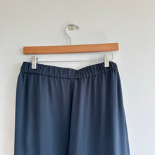 Load image into Gallery viewer, VINCE Wide Leg Satin Pull On Cropped Pants Blue M
