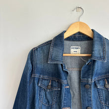 Load image into Gallery viewer, Old Navy Dark Wash Denim Button Front Trucker Jacket Blue M
