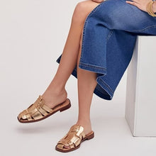 Load image into Gallery viewer, Sam Edelman Dina Fisherman Leather Slip On Mule Sandals Gold 7
